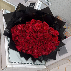 A Hundred Wishes - Roses in a Bouquet - TCS SentimentsExpress
