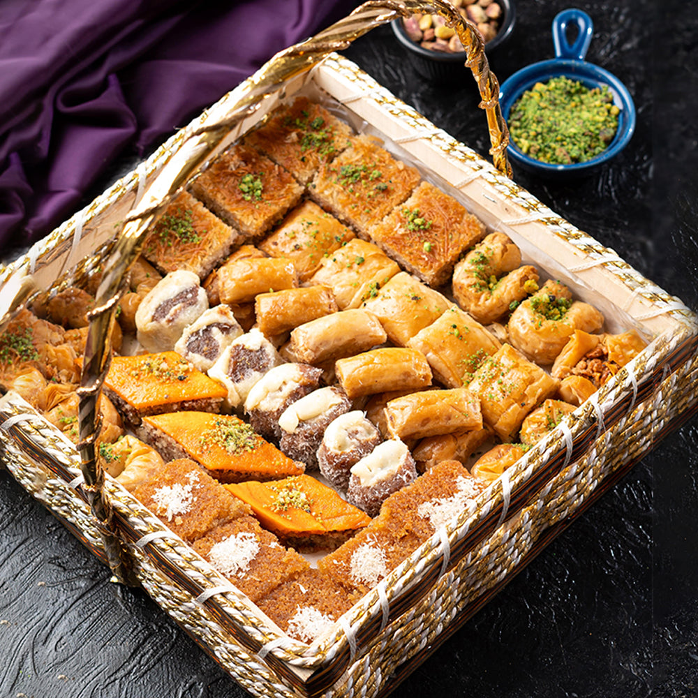 Arabian Mix 1 Kg Basket by Arabian Delights - TCS SentimentsExpress