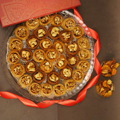 Walnut & Cashew Treasure in Crystal Tray - TCS SentimentsExpress