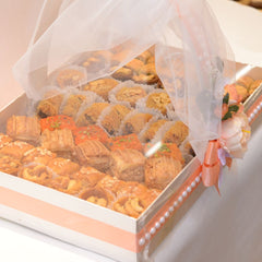 Premium Arabian Sweet (3 kg) in Elegant Basket - TCS SentimentsExpress