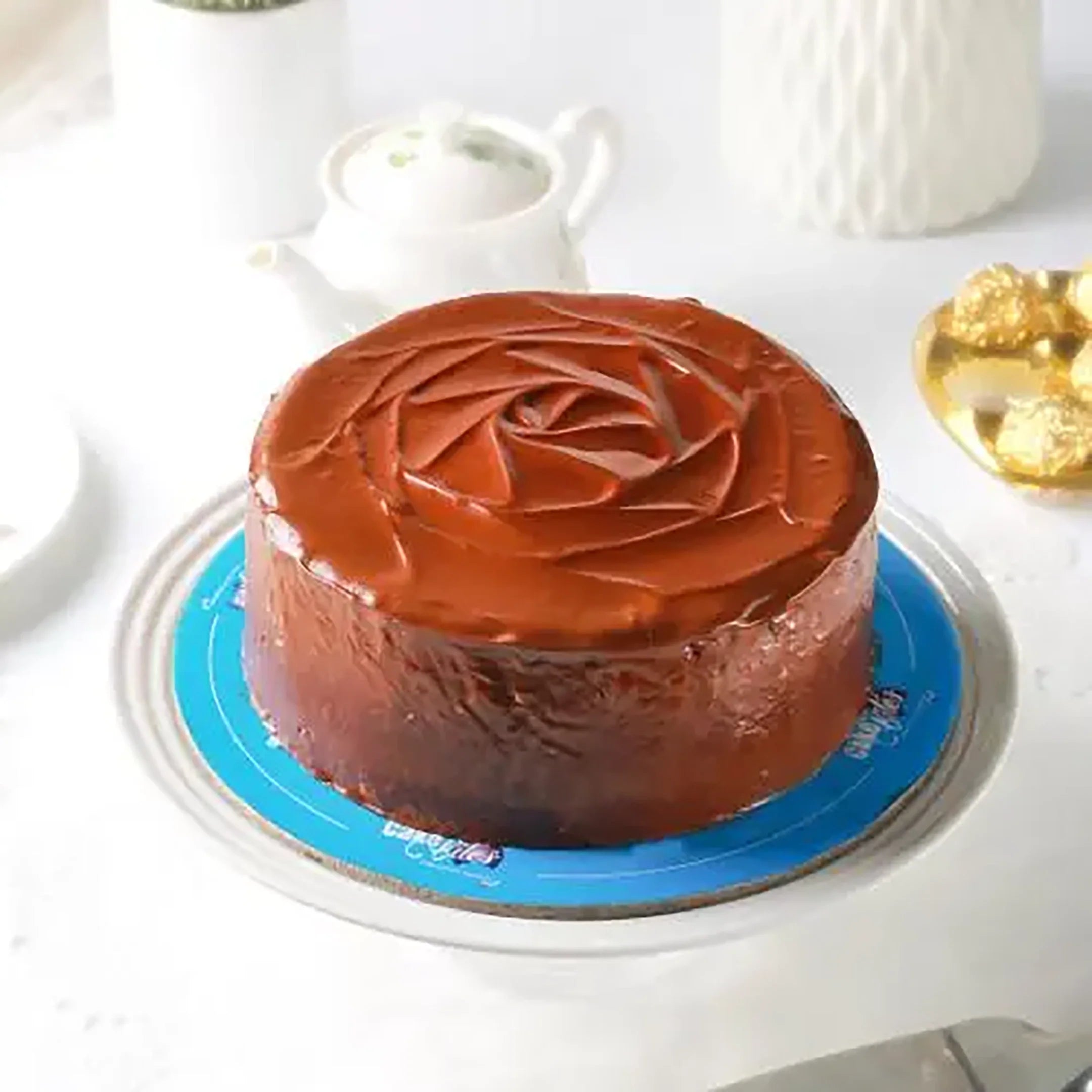 Ferrero Classic Cake - 2.5 LBS - TCS Sentiments Express