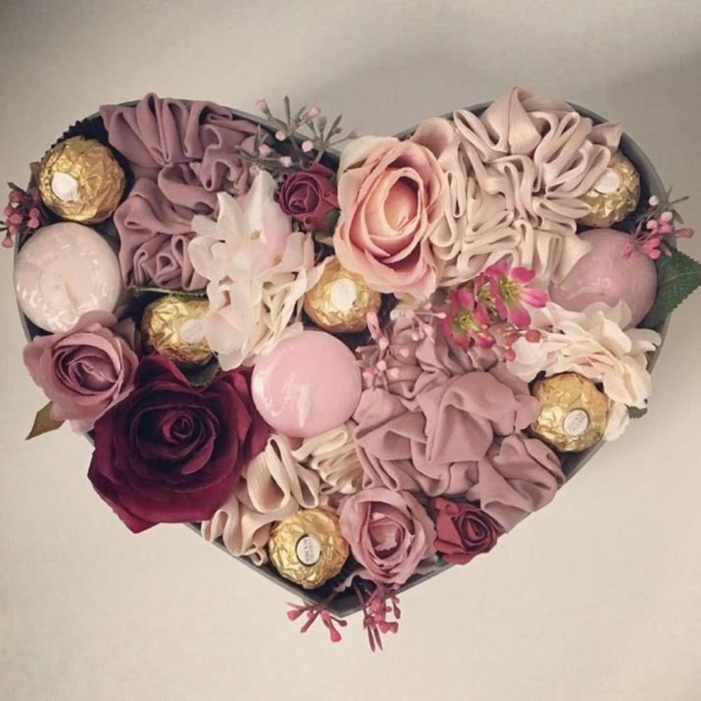 Hijab with Chocolate Gift Hamper Heart Box - TCS Sentiments Express