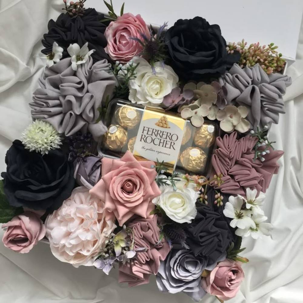 Ultimate Gift Box Hijabs with Chocolates - TCS Sentiments Express