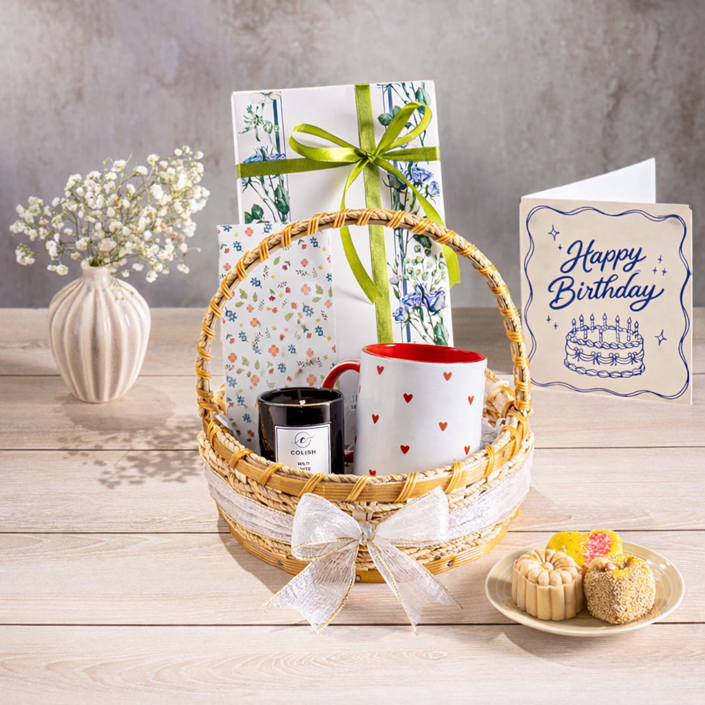 A Little Love Hamper - TCS SentimentsExpress