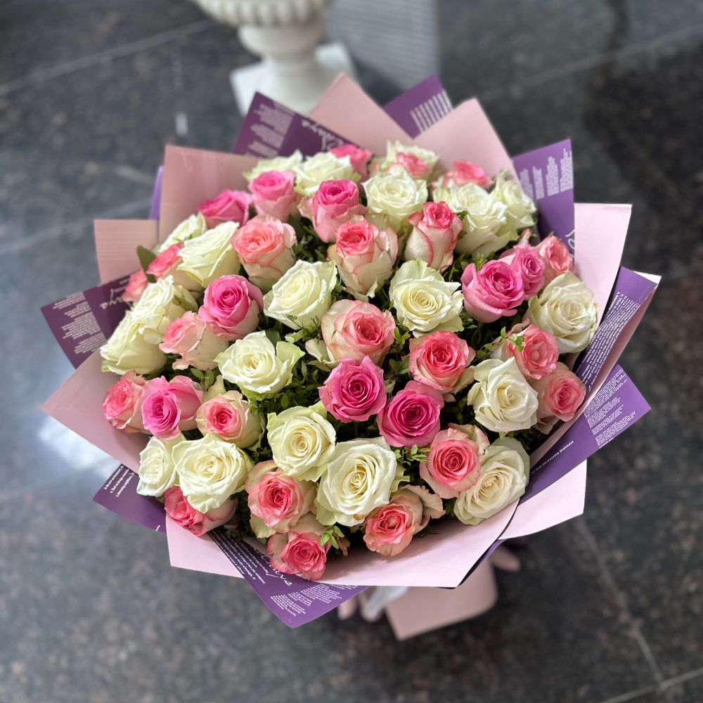 Imported Rose Bouquet - TCS SentimentsExpress
