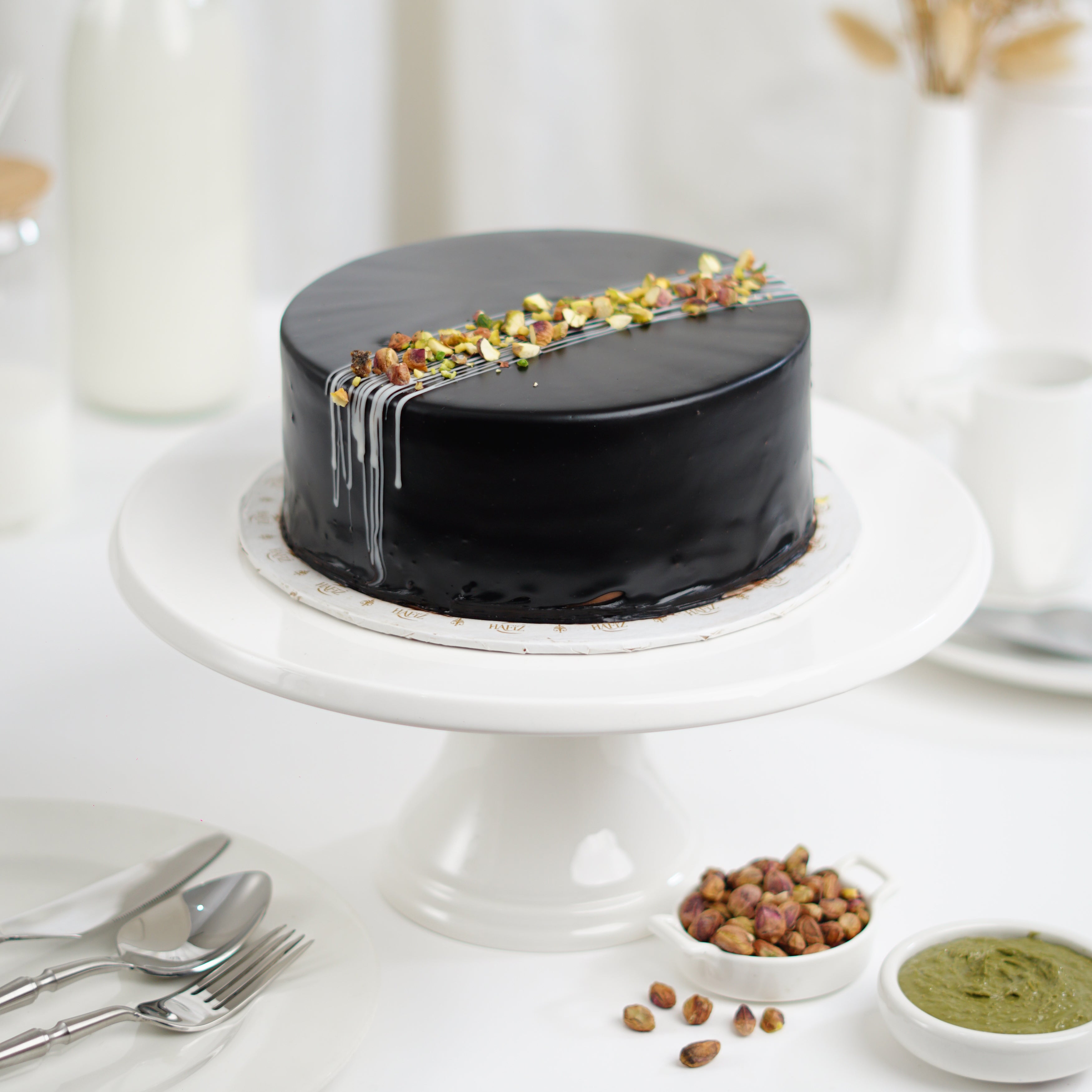 Pistachio Cake - 2 LBS