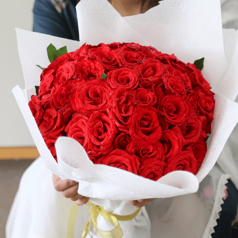 Red Rose Petal Party Bouquet (50 Roses)