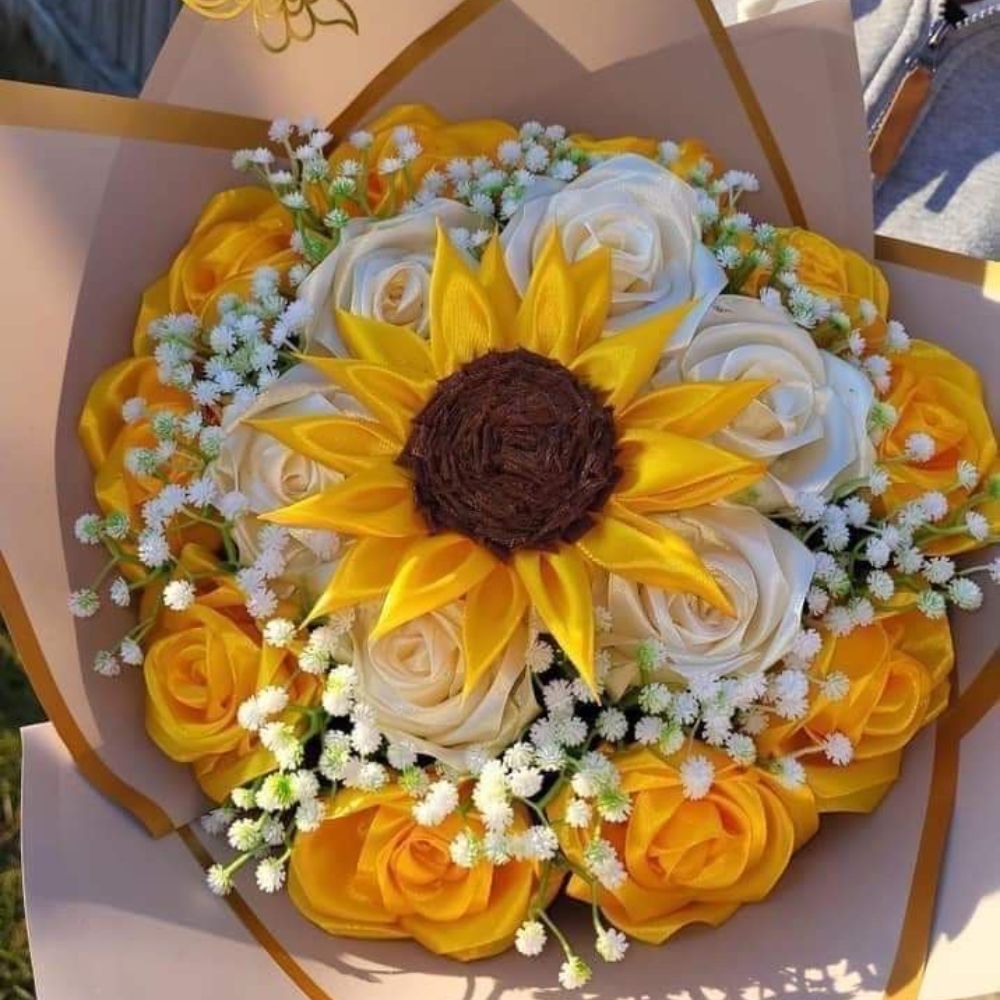Single Sunflower with Silk Rose Bouquet - TCS SentimentsExpress