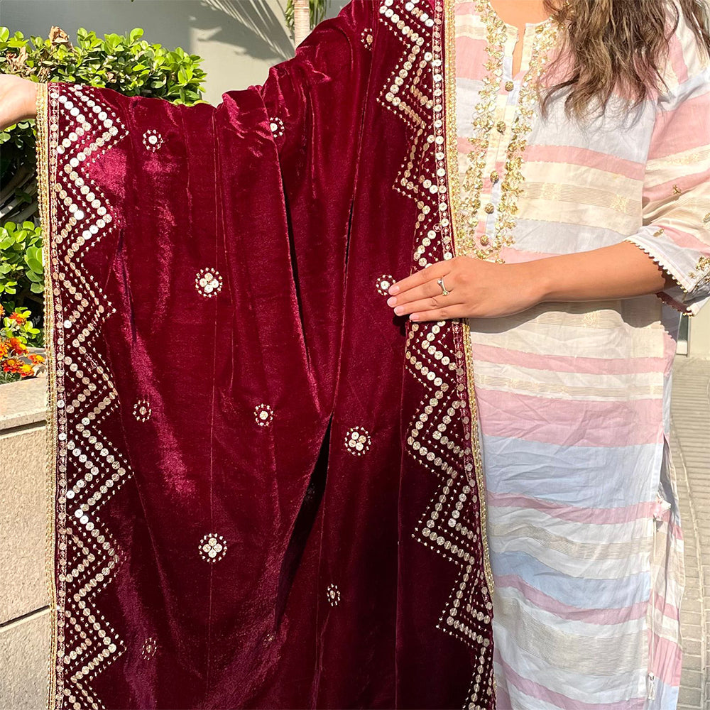 Four Dots Multani Shawl – TCS Sentiments Express